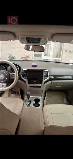 جیپ گراند شیرۆکی